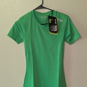 Women's Green Short Sleeve Tee